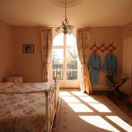 Domaine De Sainte Anne Bed & Breakfast Venoy Екстериор снимка