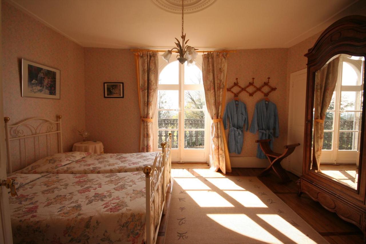 Domaine De Sainte Anne Bed & Breakfast Venoy Екстериор снимка